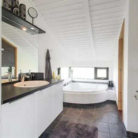 Auvo Holiday home