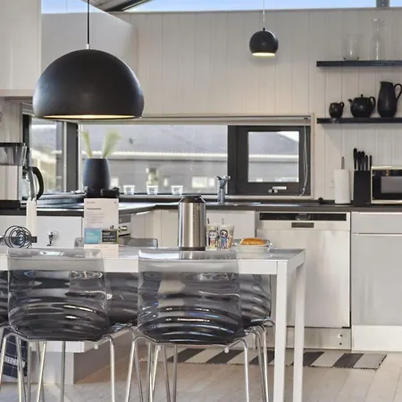 Auvo Holiday home