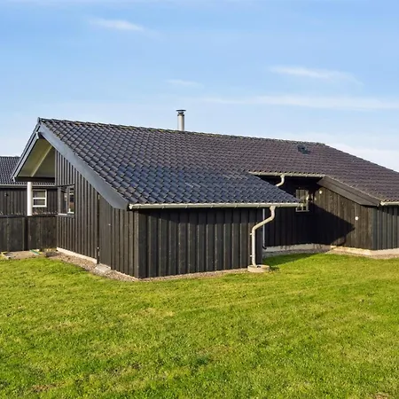 Auvo - 600m From The Sea By Interhome Hjørring